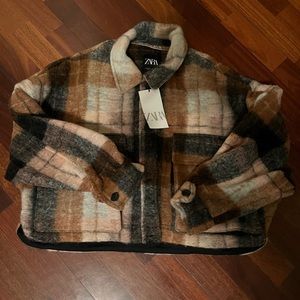 Zara Oversized Cropped plaid over shirt Shacket coat jacket Bloggers Fav